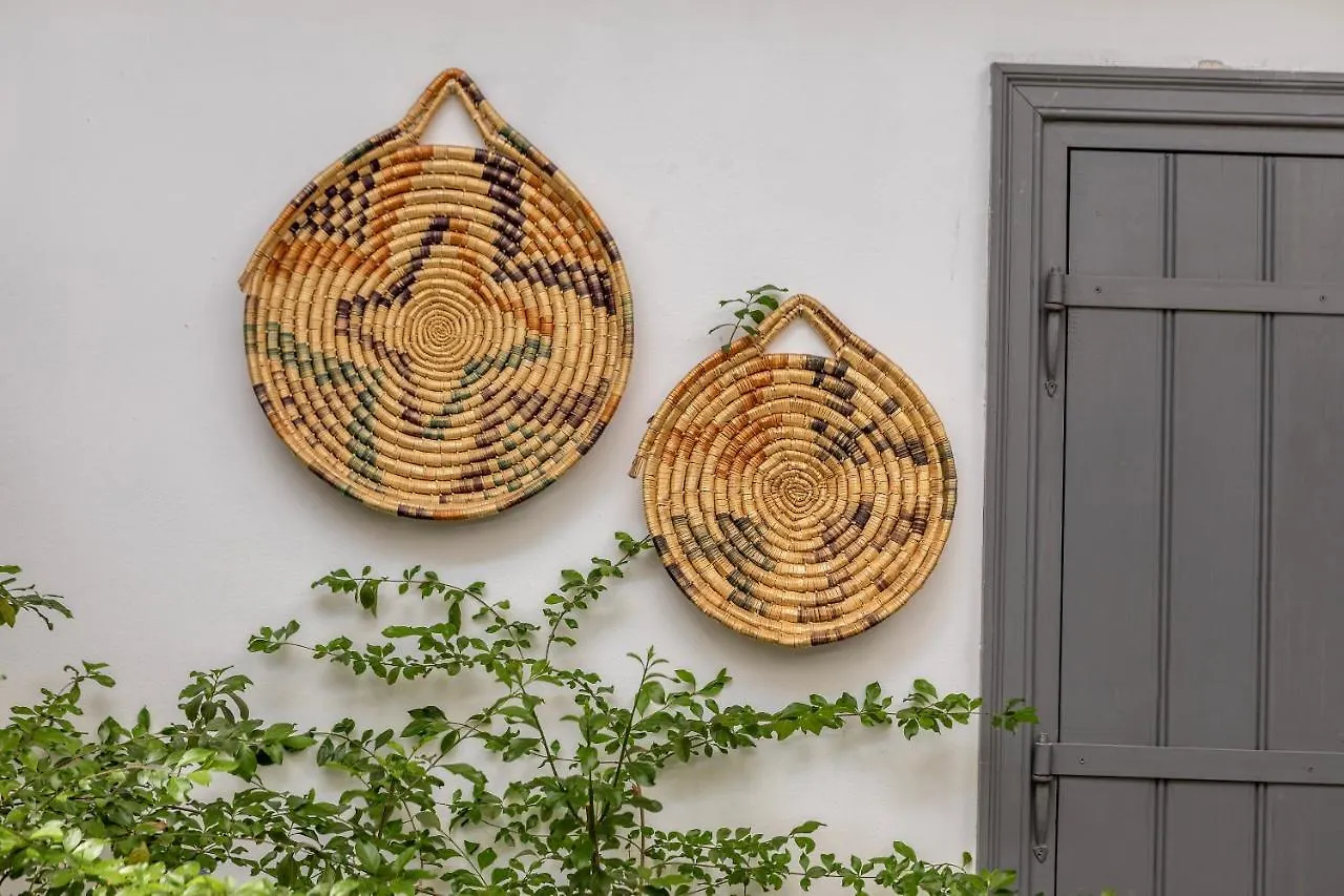 לרנקה Edem Traditional House אורחן